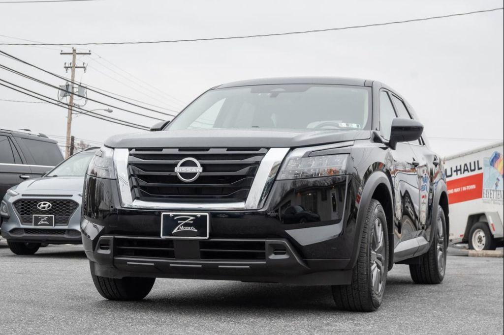 used 2024 Nissan Pathfinder car, priced at $27,500