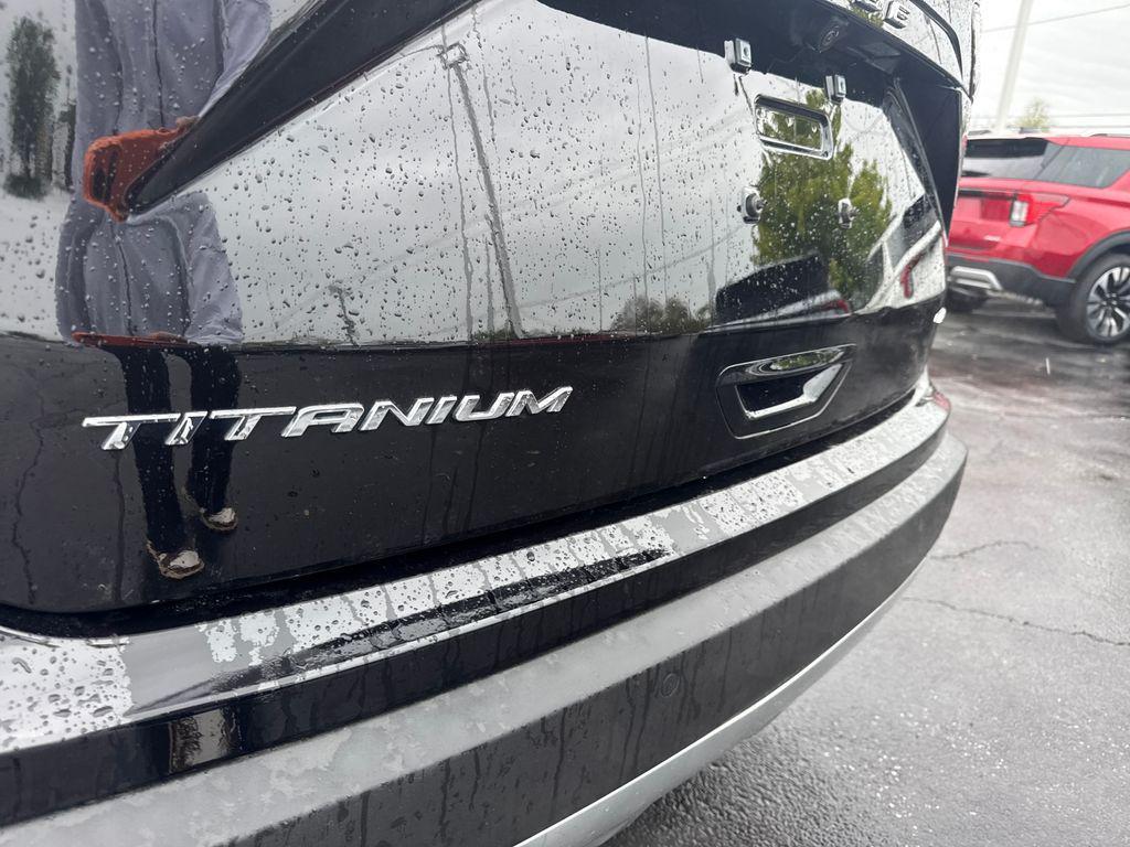 used 2024 Ford Edge car, priced at $33,323