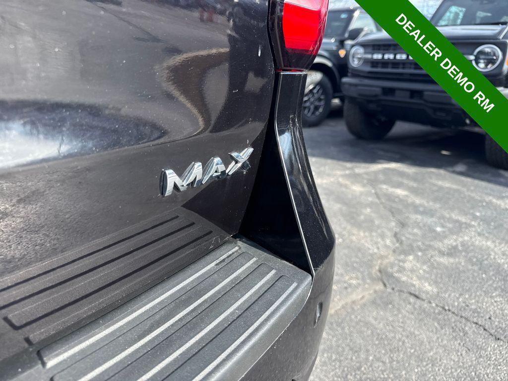 used 2024 Ford Expedition car, priced at $43,863