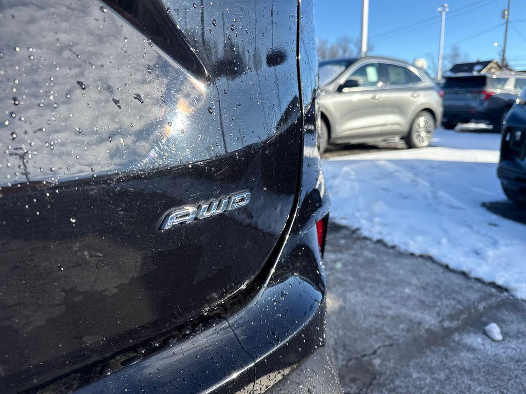 used 2024 Ford Edge car, priced at $23,902