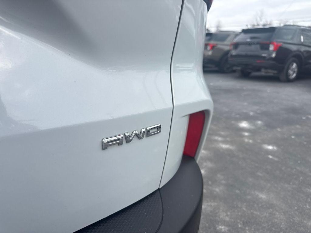 used 2025 Ford Escape car, priced at $26,997