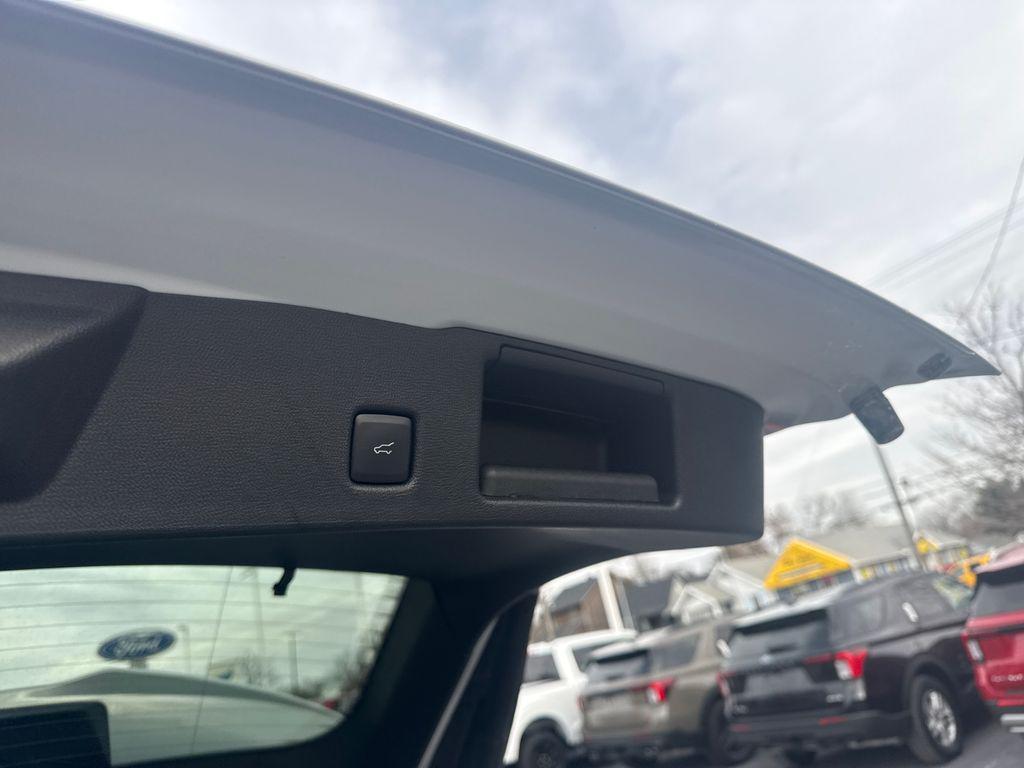 used 2025 Ford Escape car, priced at $26,997