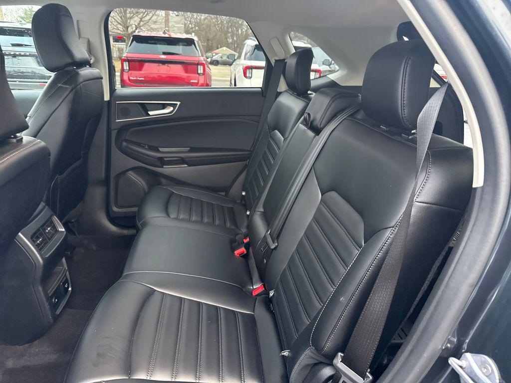 used 2024 Ford Edge car, priced at $26,924