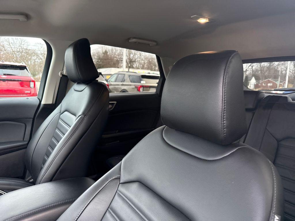 used 2024 Ford Edge car, priced at $26,924