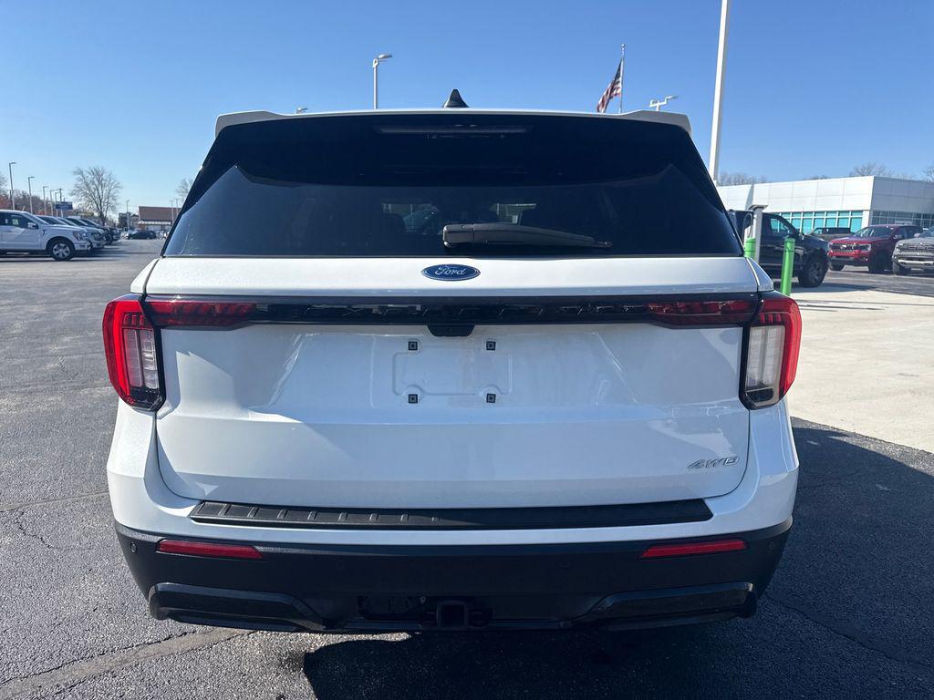 used 2025 Ford Explorer car, priced at $44,082