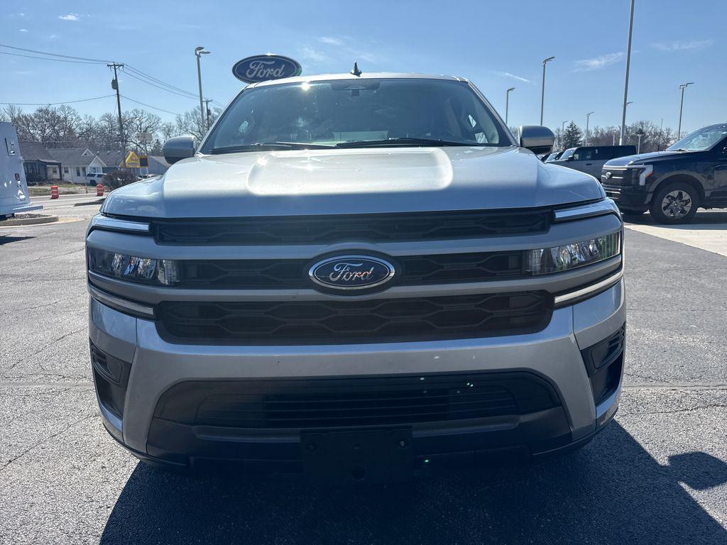 used 2024 Ford Expedition car, priced at $40,694