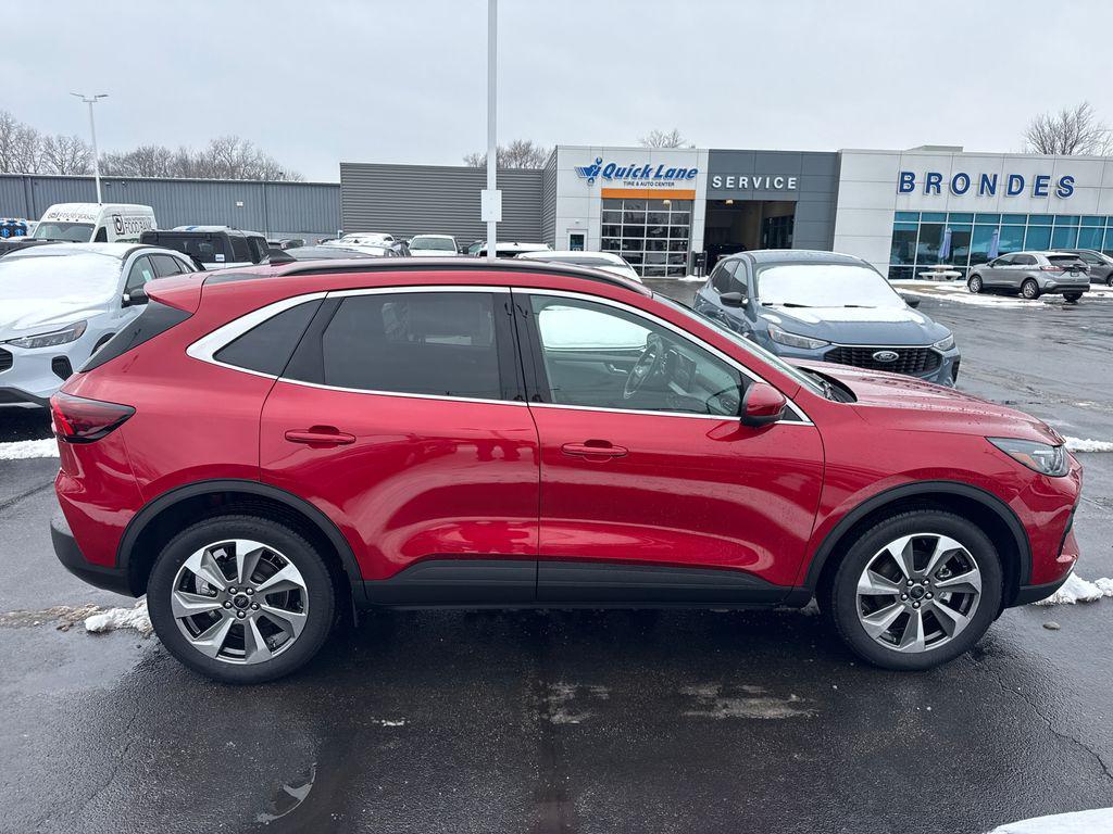 used 2023 Ford Escape car, priced at $24,913