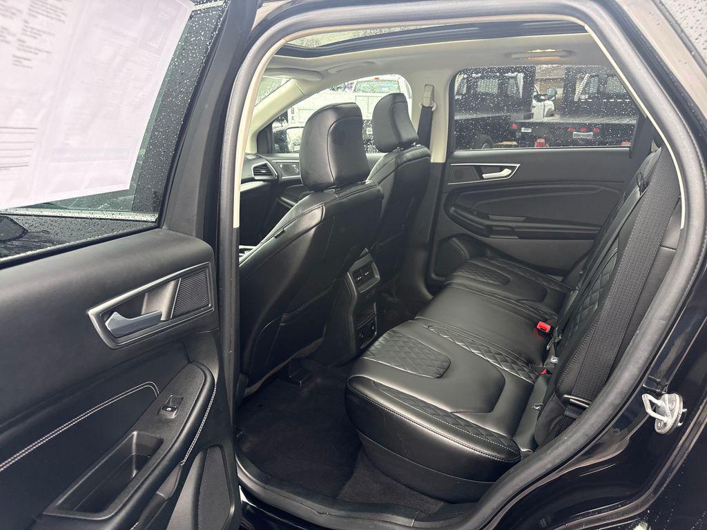 used 2023 Ford Edge car, priced at $28,604