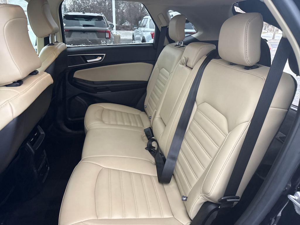 used 2023 Ford Edge car, priced at $24,352