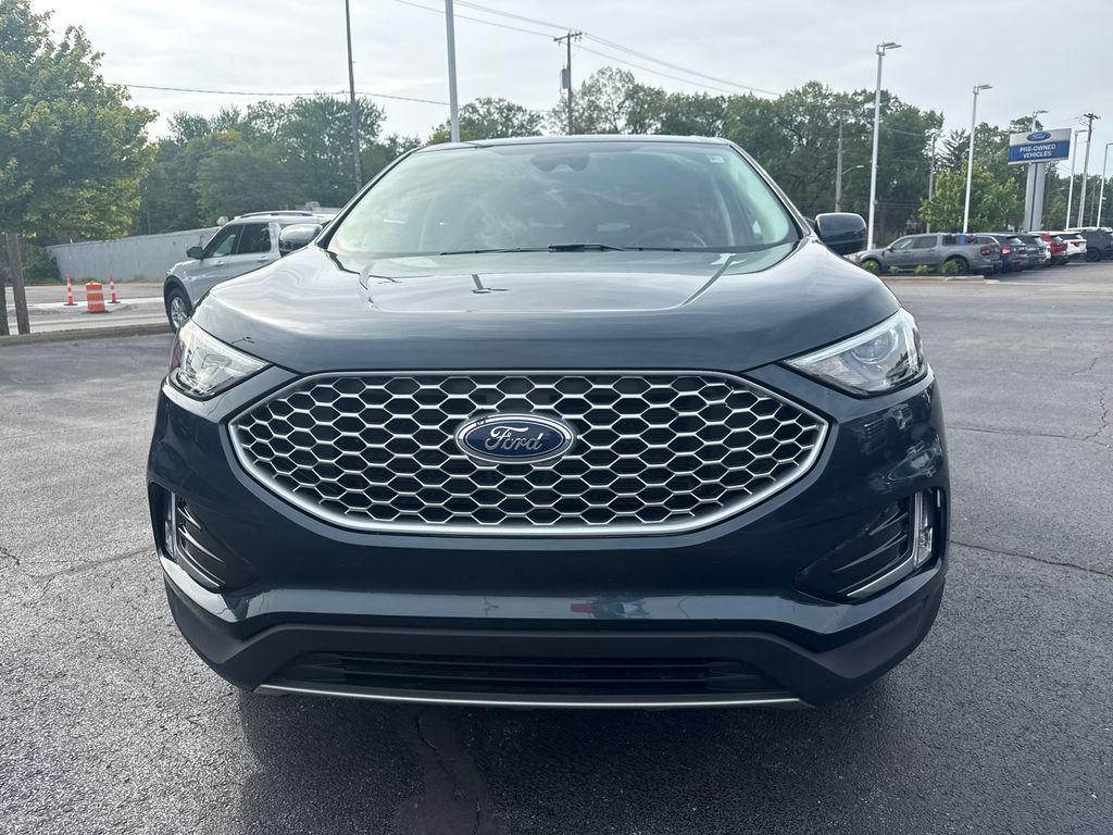 used 2024 Ford Edge car, priced at $29,375