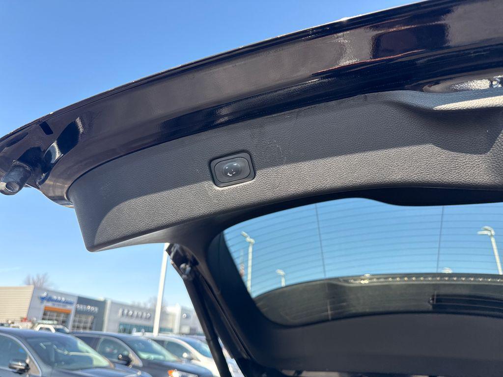 used 2024 Ford Edge car, priced at $25,582