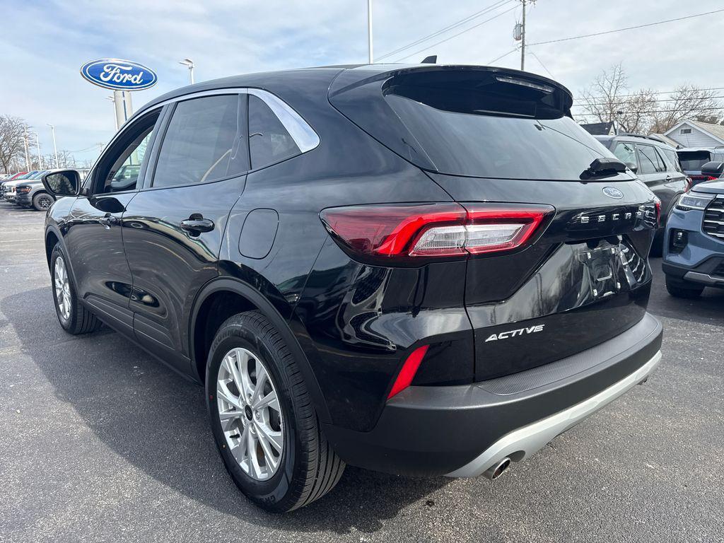 used 2023 Ford Escape car, priced at $21,519