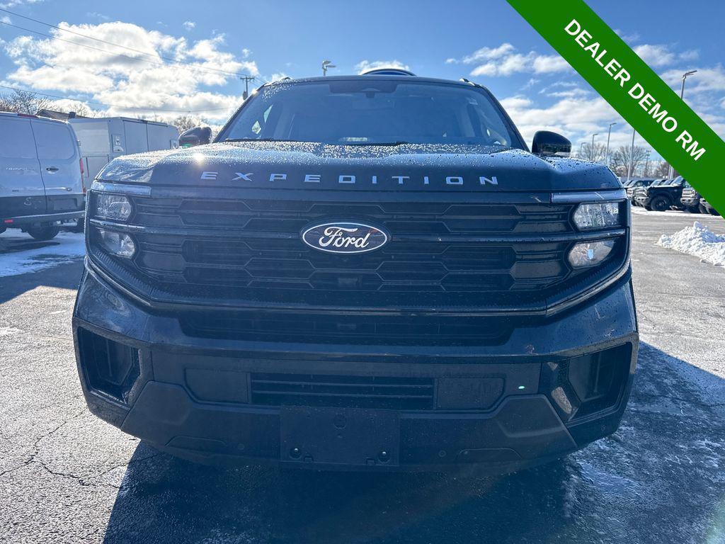 used 2025 Ford Expedition car, priced at $59,971