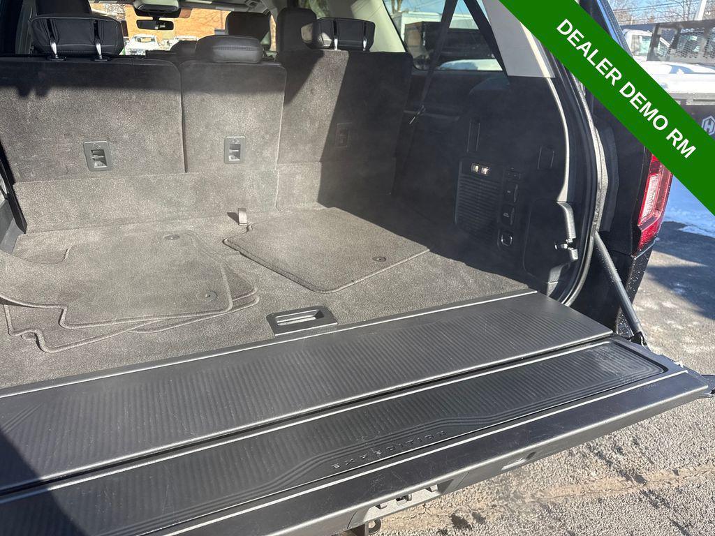 used 2025 Ford Expedition car, priced at $59,971