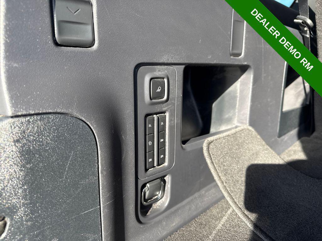 used 2025 Ford Expedition car, priced at $59,971