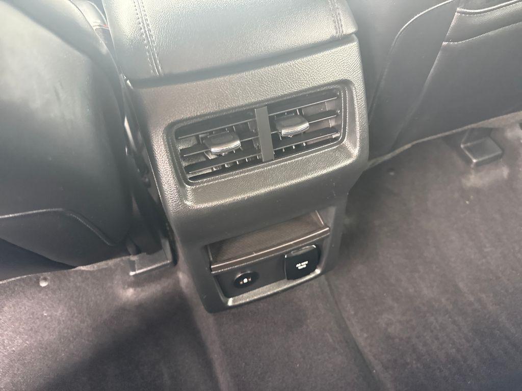 used 2024 Ford Edge car, priced at $25,853