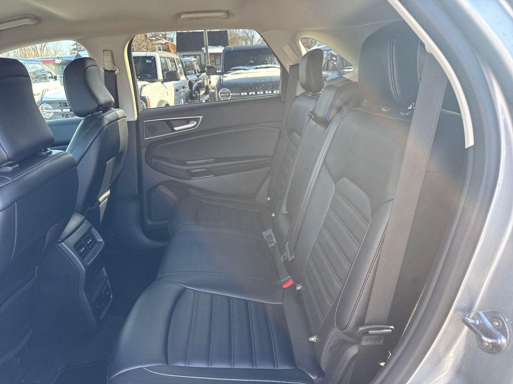 used 2024 Ford Edge car, priced at $25,864