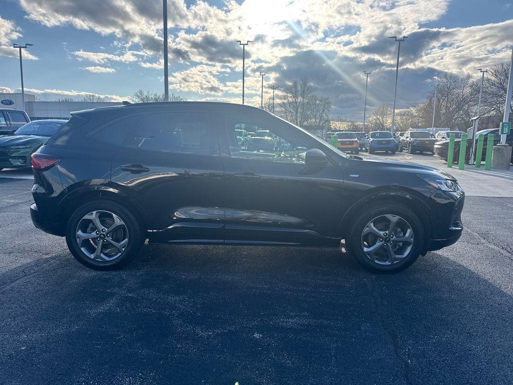 used 2023 Ford Escape car, priced at $22,409