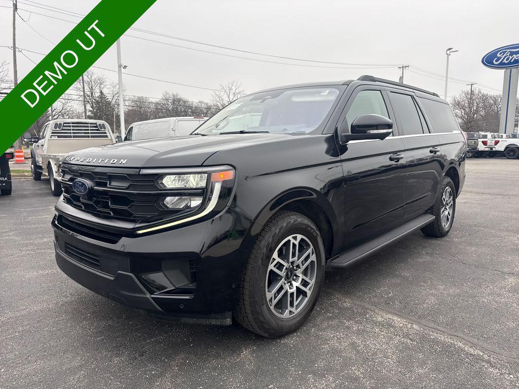 used 2025 Ford Expedition car, priced at $61,381