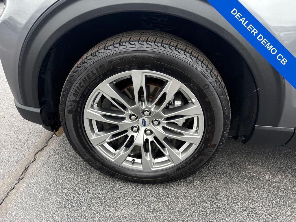 used 2025 Ford Explorer car, priced at $34,997