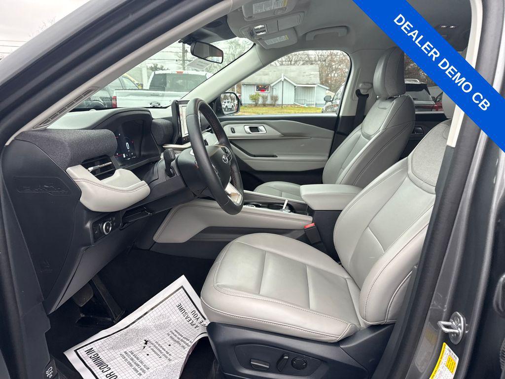 used 2025 Ford Explorer car, priced at $34,997
