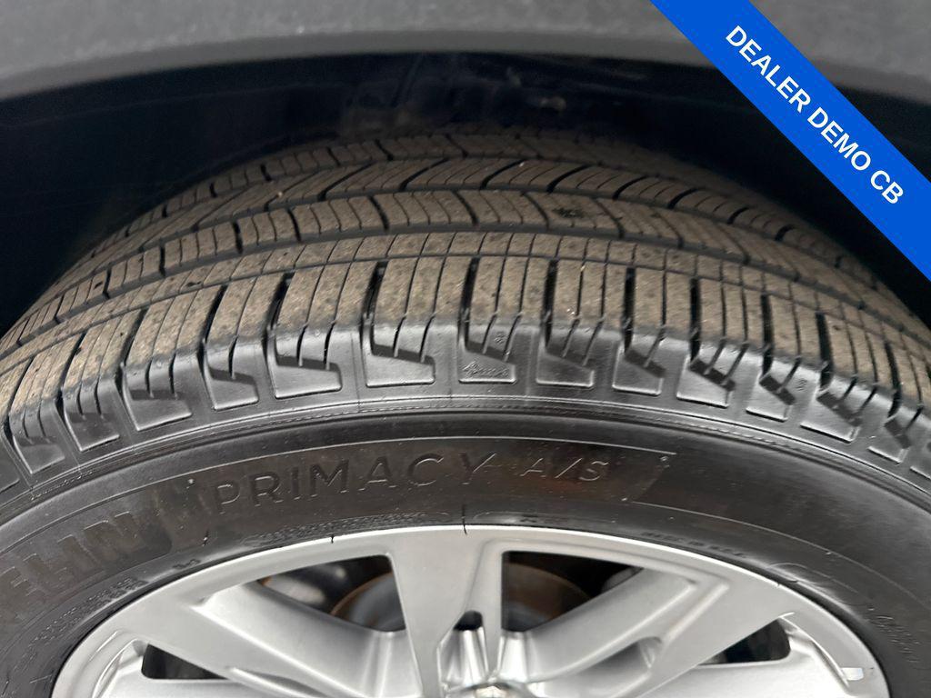 used 2025 Ford Explorer car, priced at $34,997