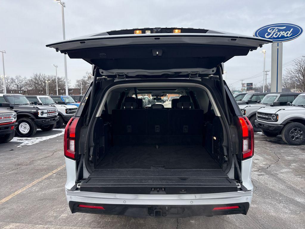 used 2025 Ford Expedition car, priced at $61,474