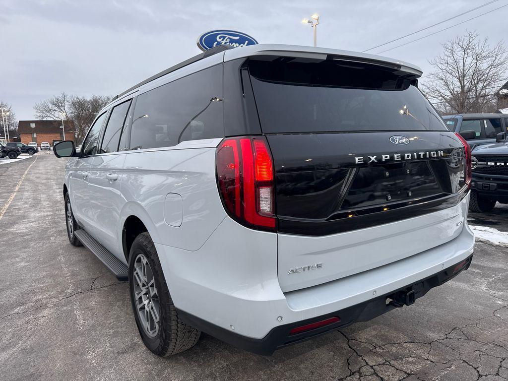 used 2025 Ford Expedition car, priced at $61,474
