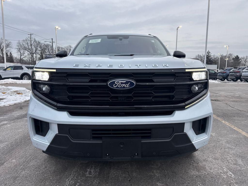 used 2025 Ford Expedition car, priced at $61,474