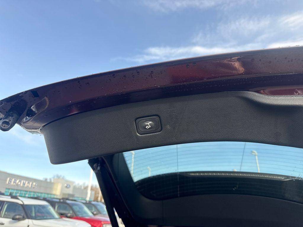 used 2024 Ford Edge car, priced at $28,584