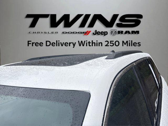 new 2025 Jeep Grand Cherokee car, priced at $37,747