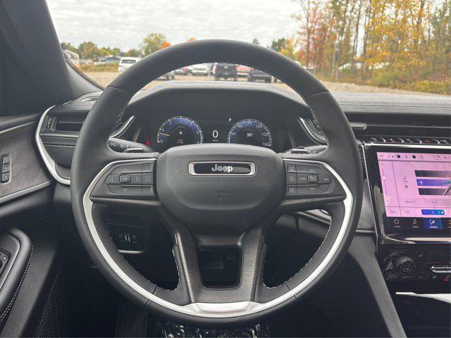 new 2025 Jeep Grand Cherokee car, priced at $38,365
