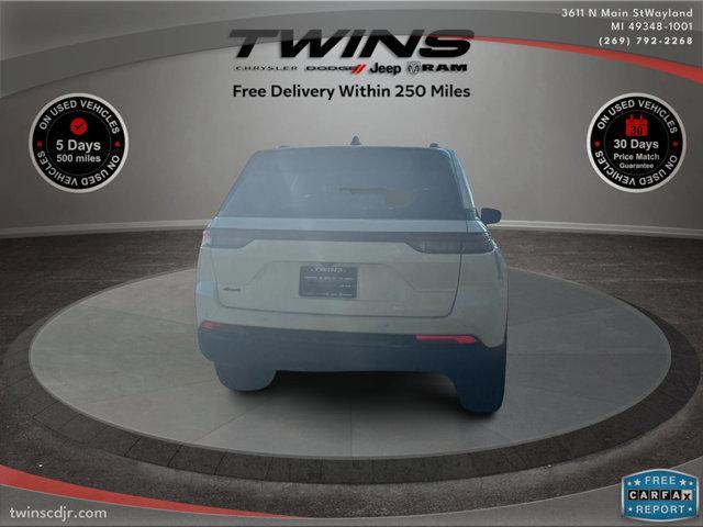 used 2023 Jeep Grand Cherokee car, priced at $27,500