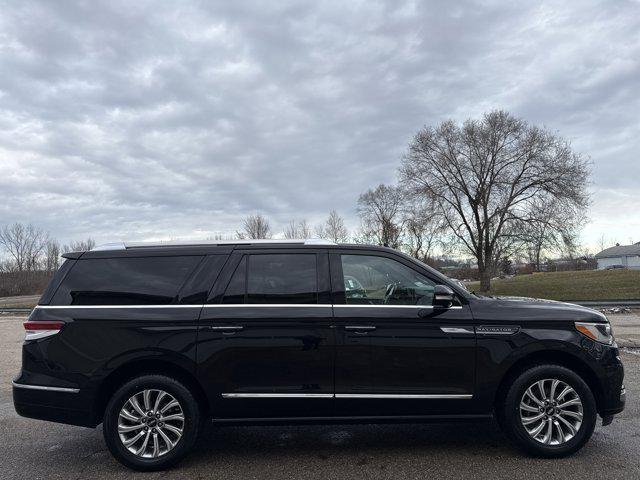 used 2024 Lincoln Navigator car, priced at $51,100