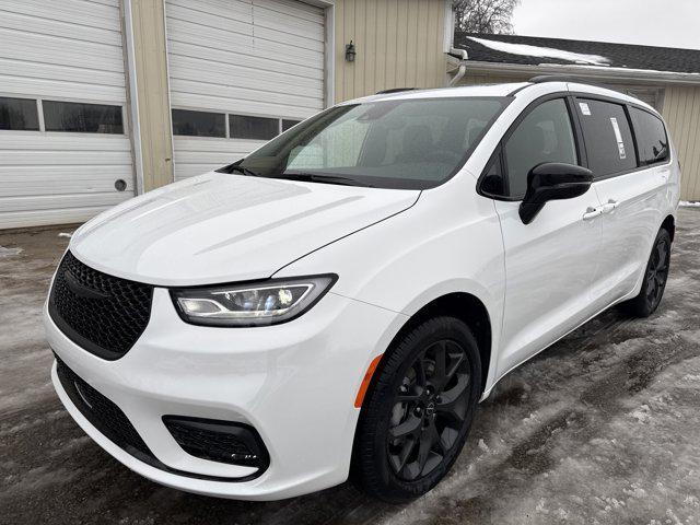 new 2026 Chrysler Pacifica car, priced at $51,302