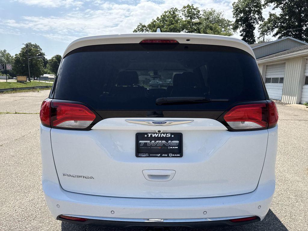 used 2018 Chrysler Pacifica car, priced at $11,380