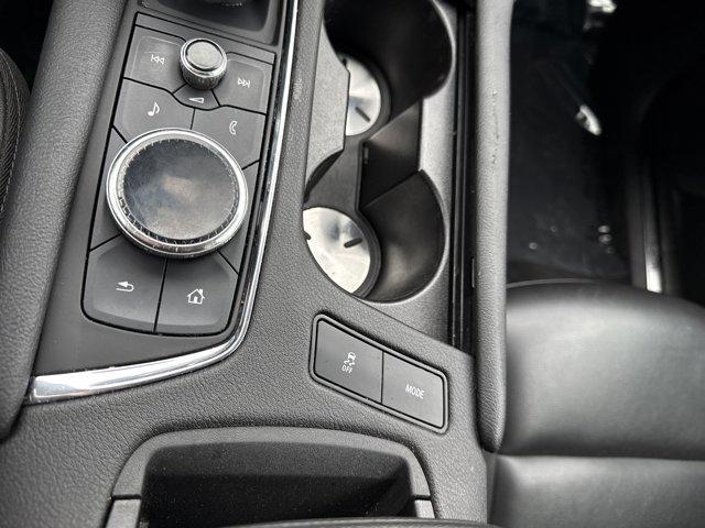 used 2022 Cadillac XT5 car, priced at $19,400