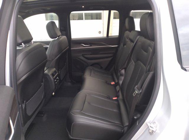 new 2025 Jeep Grand Cherokee car, priced at $41,505