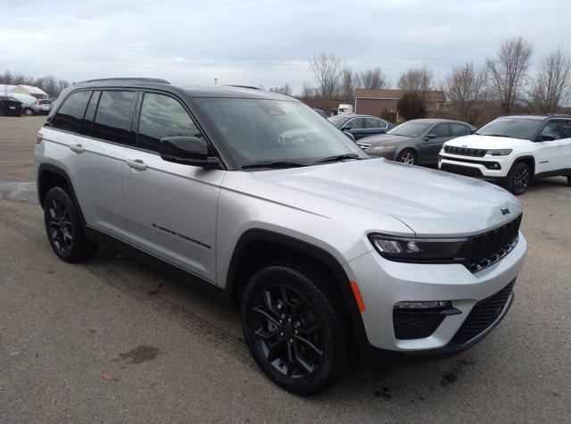 new 2025 Jeep Grand Cherokee car, priced at $41,505