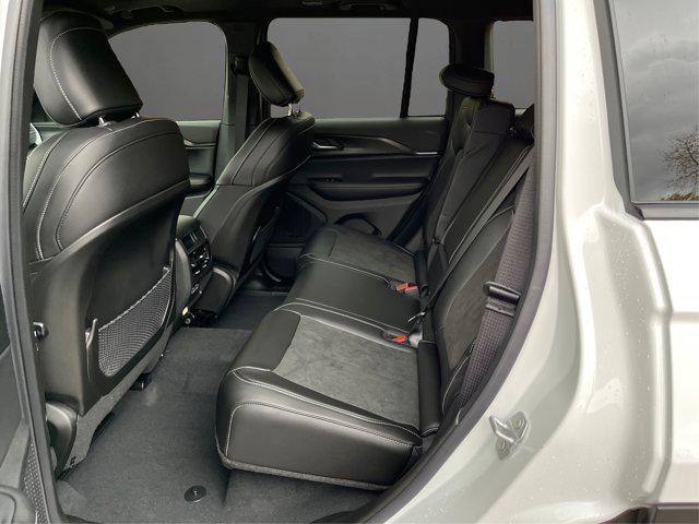 new 2025 Jeep Grand Cherokee car, priced at $34,423