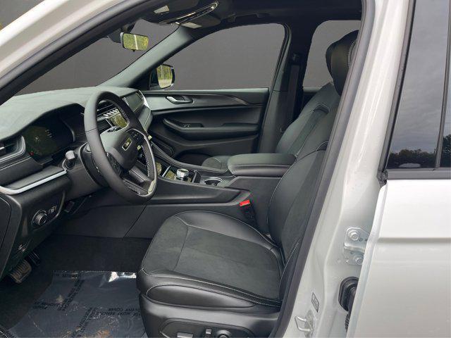 new 2025 Jeep Grand Cherokee car, priced at $35,389