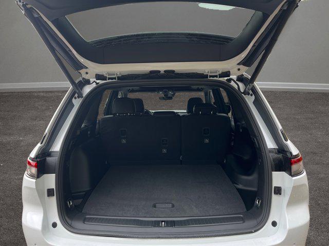 new 2025 Jeep Grand Cherokee car, priced at $35,389