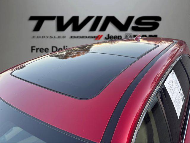 used 2024 Acura MDX car, priced at $38,400