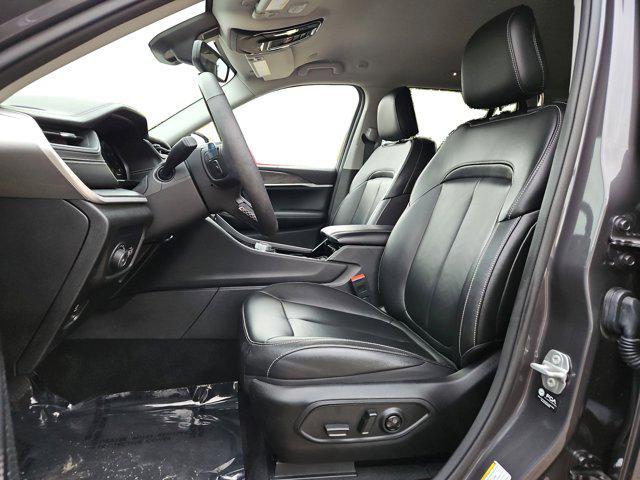 used 2023 Jeep Grand Cherokee car, priced at $27,200