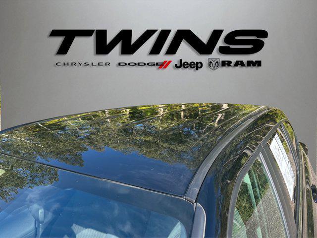 used 2024 Toyota Highlander car, priced at $28,600