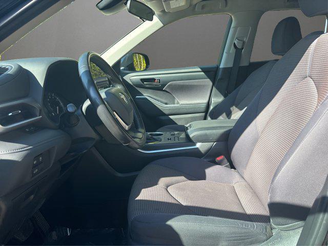 used 2024 Toyota Highlander car, priced at $28,600