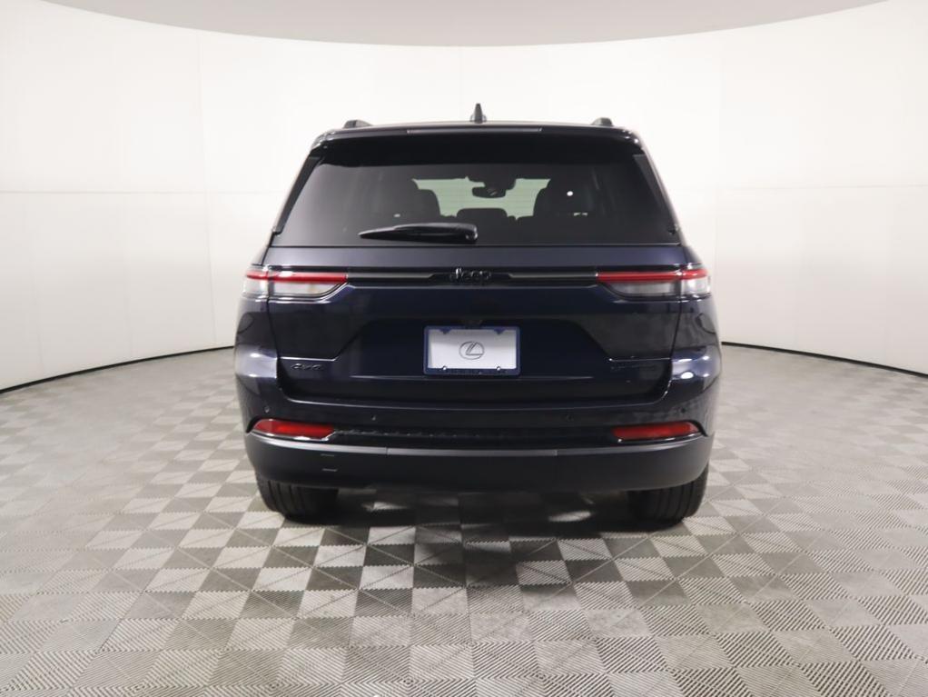 used 2024 Jeep Grand Cherokee car, priced at $33,503
