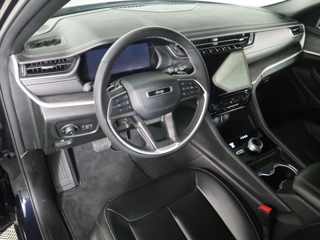 used 2024 Jeep Grand Cherokee car, priced at $33,503