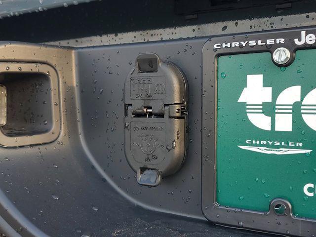 new 2026 Jeep Gladiator car, priced at $52,739