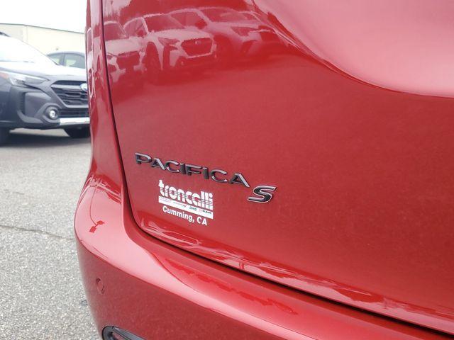 new 2026 Chrysler Pacifica car, priced at $38,513